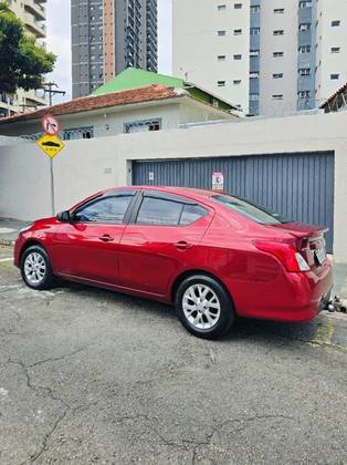 NISSAN VERSA 1.6 16V FLEXSTART SV 4P XTRONIC NISSAN VERSA 1.6 16V FLEXSTART SV 4P XTRONIC